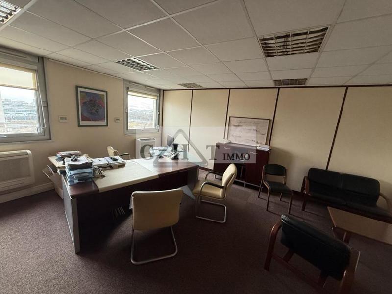 Bureau - 1 091 m²