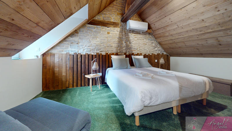 Local commercial - 180 m² - 6 pièces