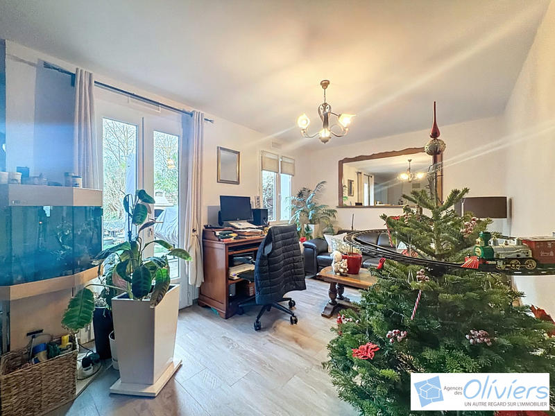 Maison - 97 m² - 6 pièces