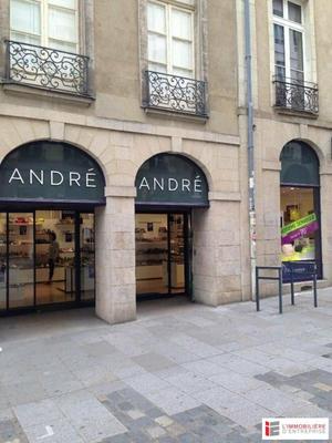 Local commercial - 106 m²