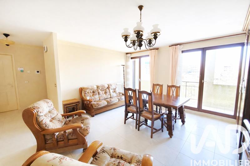 Appartement - 97 m² - 6 pièces