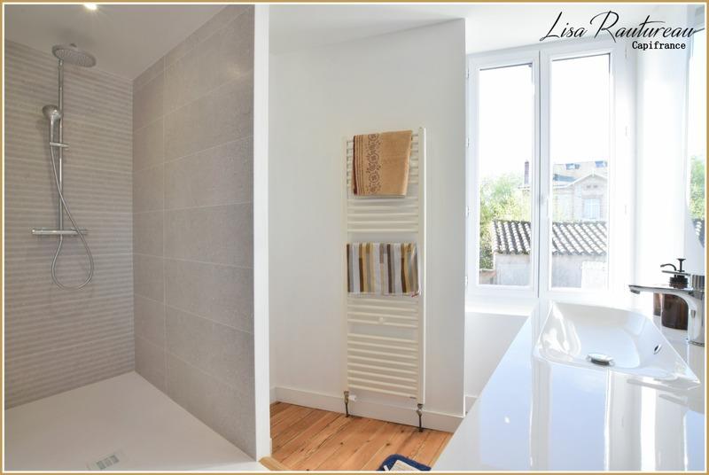 Maison bourgeoise - 360 m² - 10 pièces