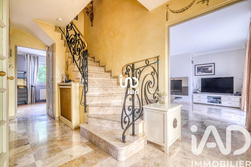 Maison - 140 m² - 7 pièces