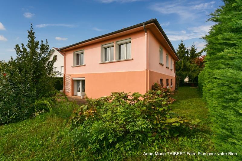 Maison - 202 m² - 6 pièces