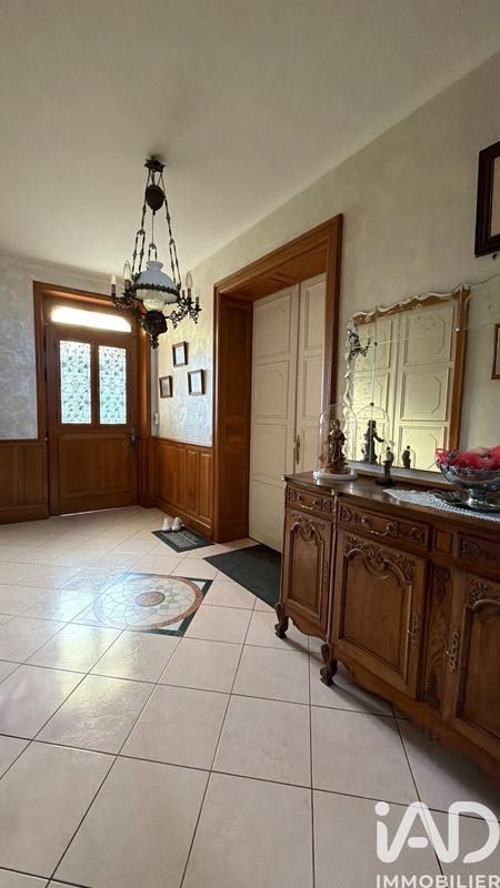 Château - 352 m² - 7 pièces