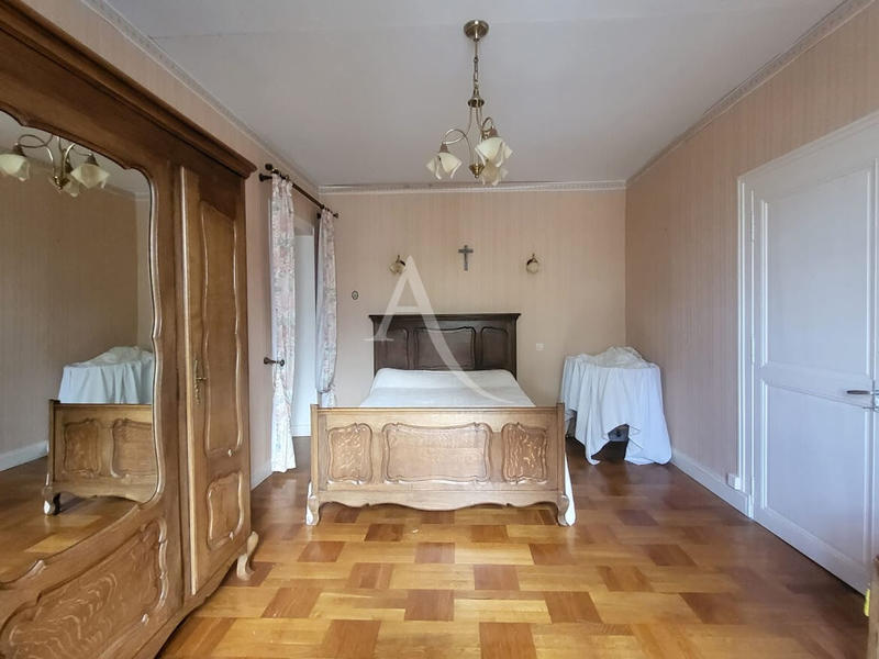 Maison - 139 m² - 6 pièces