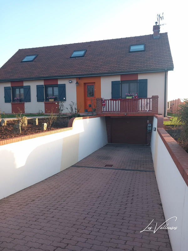 Maison - 143 m² - 5 pièces