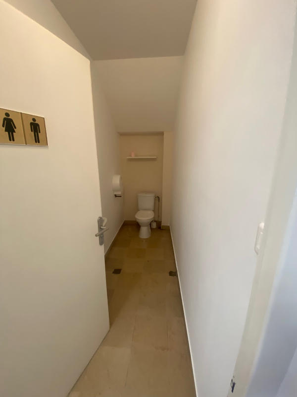 Local commercial - 114 m²