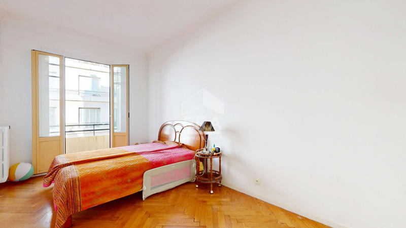 Appartement - 82 m² - 3 pièces