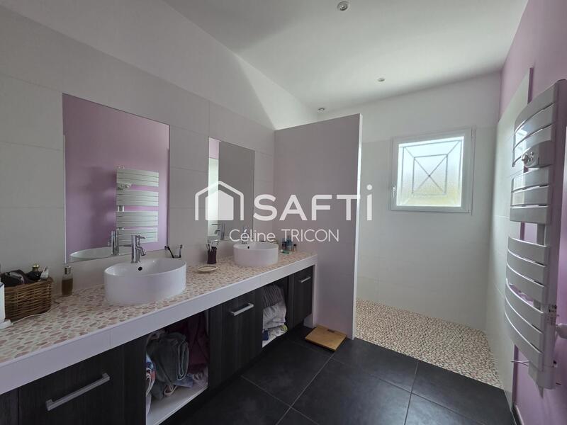 Maison - 169 m² - 6 pièces