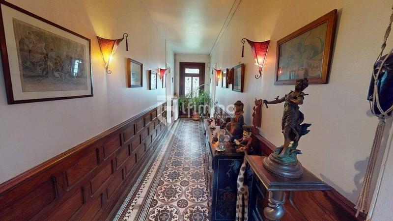 Demeure - 200 m² - 10 pièces