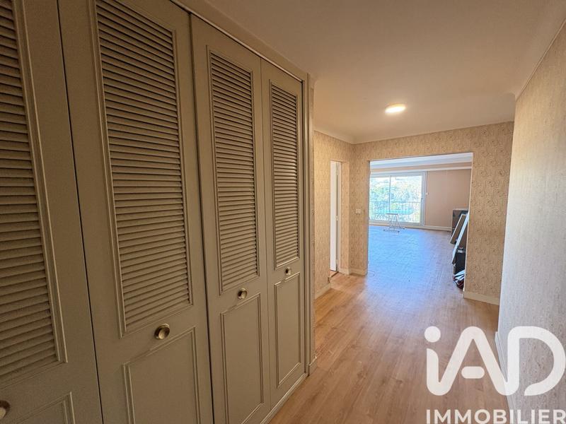 Appartement - 90 m² - 3 pièces