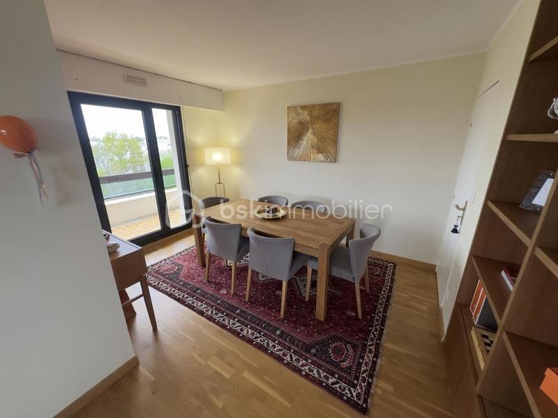 Appartement - 86 m² - 4 pièces