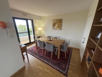 Appartement - 86 m² - 4 pièces