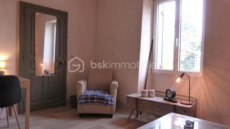 Maison - 180 m² - 11 pièces