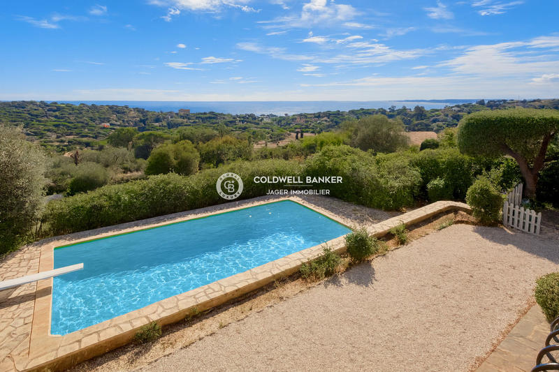 Maison - 255 m² - 7 pièces