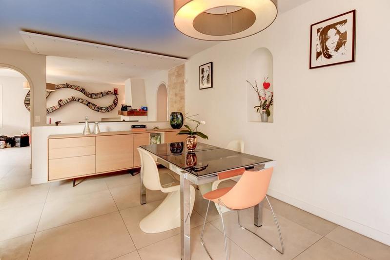 Villa - 204 m² - 6 pièces