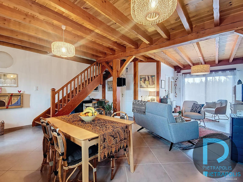 Maison - 98 m² - 4 pièces