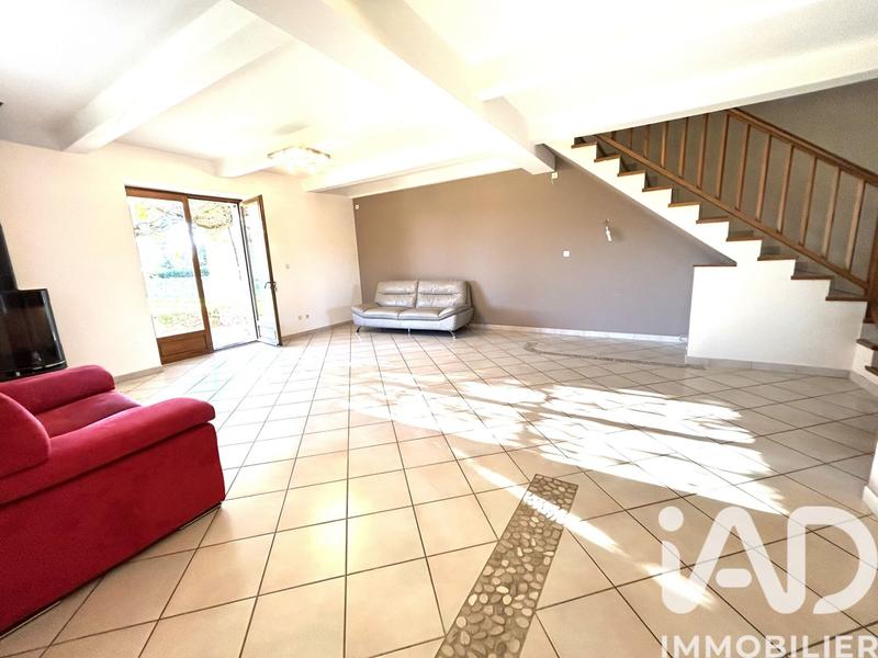 Maison - 315 m² - 10 pièces