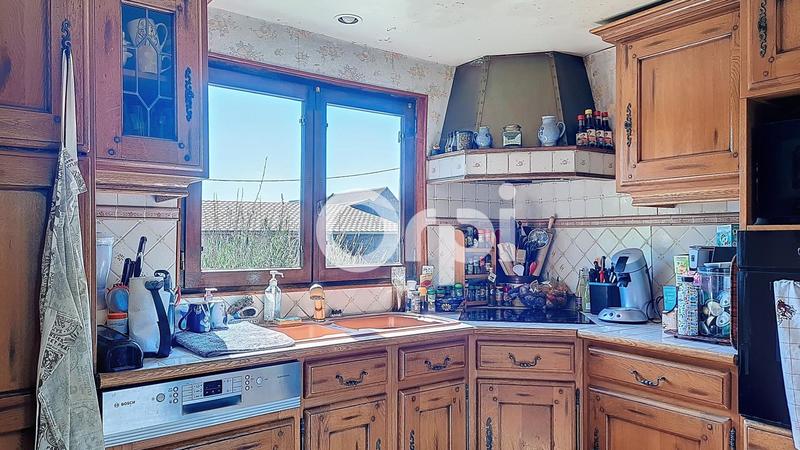 Maison - 176 m² - 8 pièces