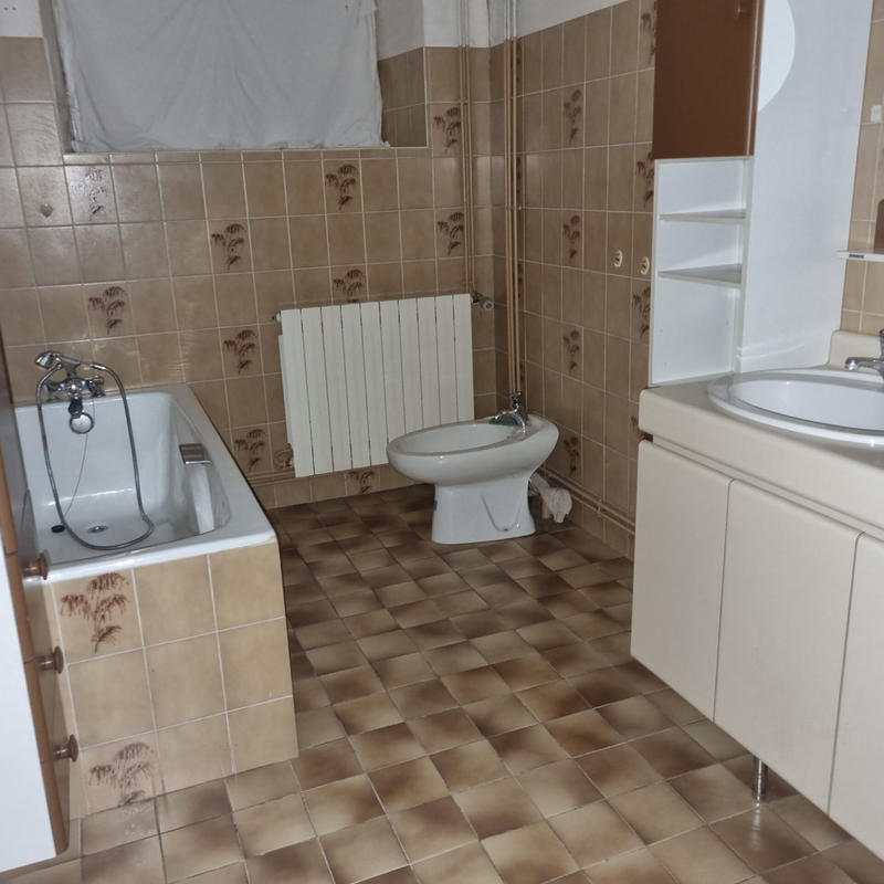 Maison - 96 m² - 3 pièces