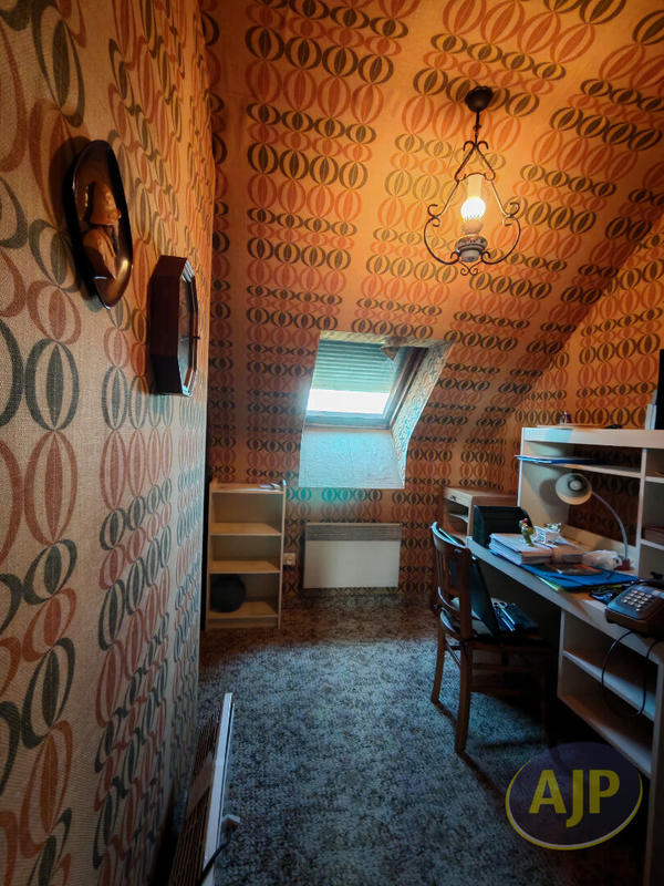 Maison - 96 m² - 5 pièces