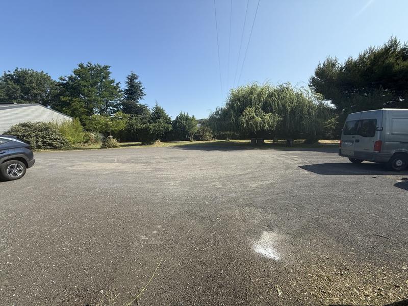 Local d'activités - 138 m²