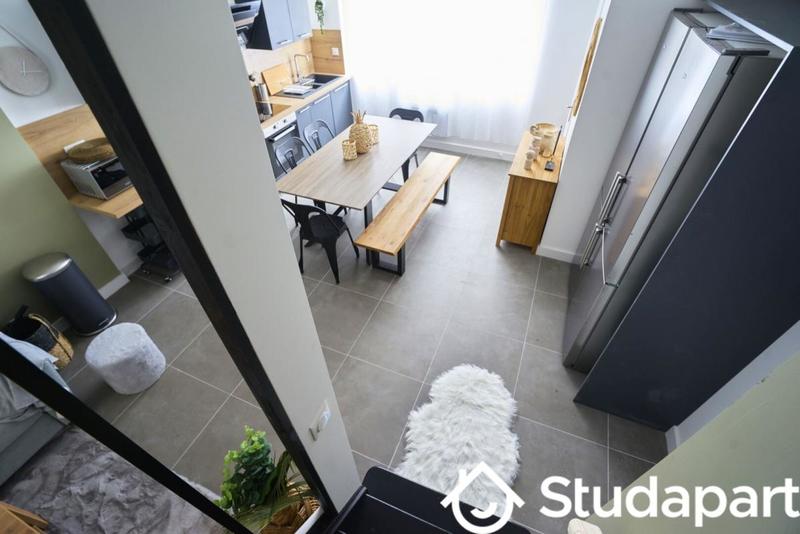 Chambre - 13 m² - 1 pièce