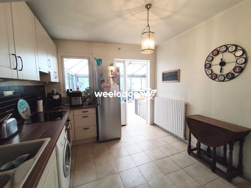 Maison - 300 m² - 10 pièces