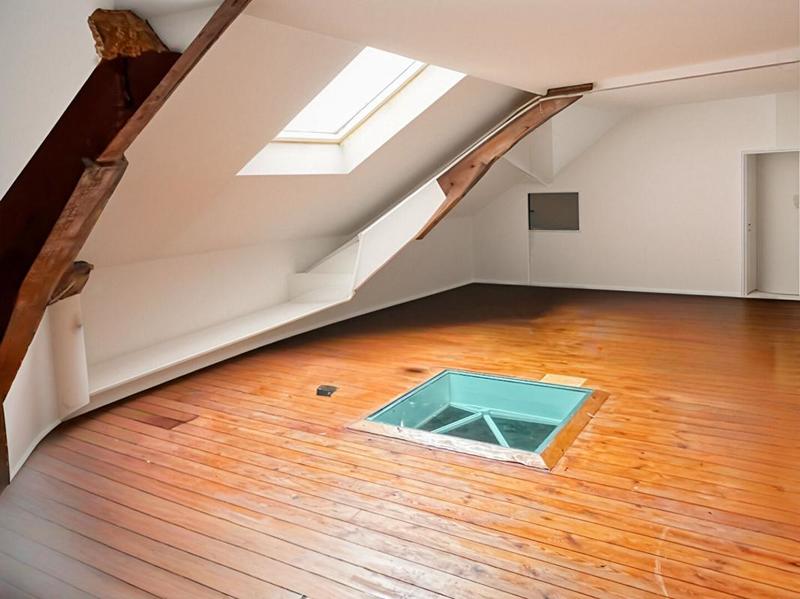 Maison - 220 m² - 8 pièces