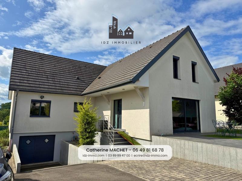 Maison traditionnelle - 144 m² - 6 pièces