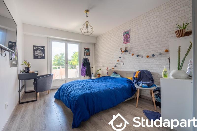 Chambre - 14 m² - 1 pièce