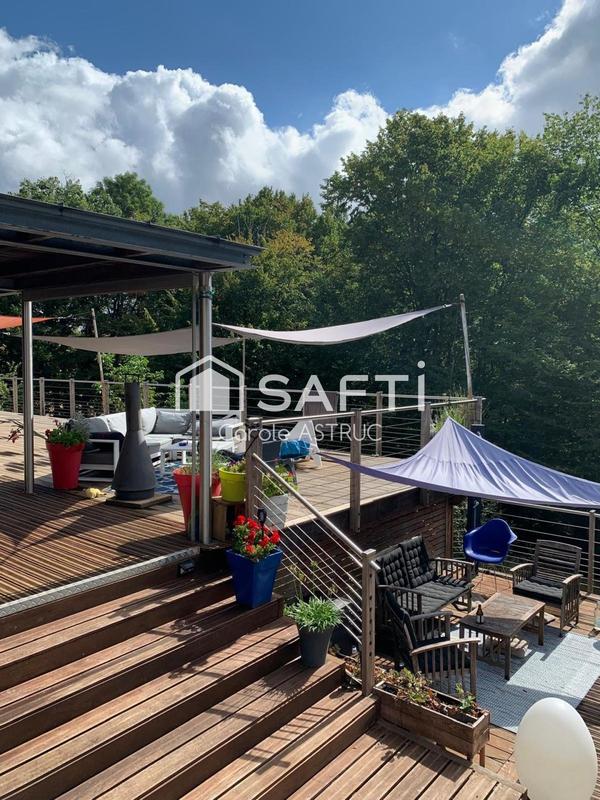 Maison - 200 m² - 6 pièces