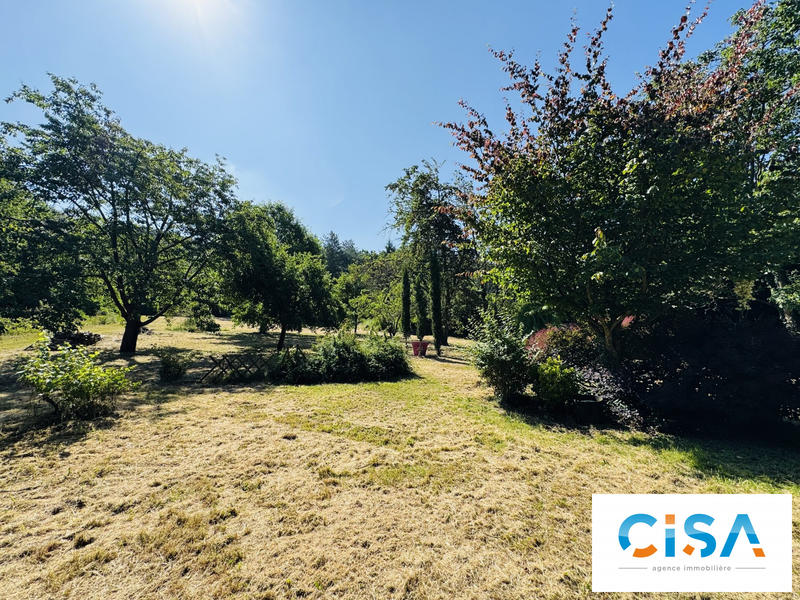 Maison - 180 m² - 8 pièces