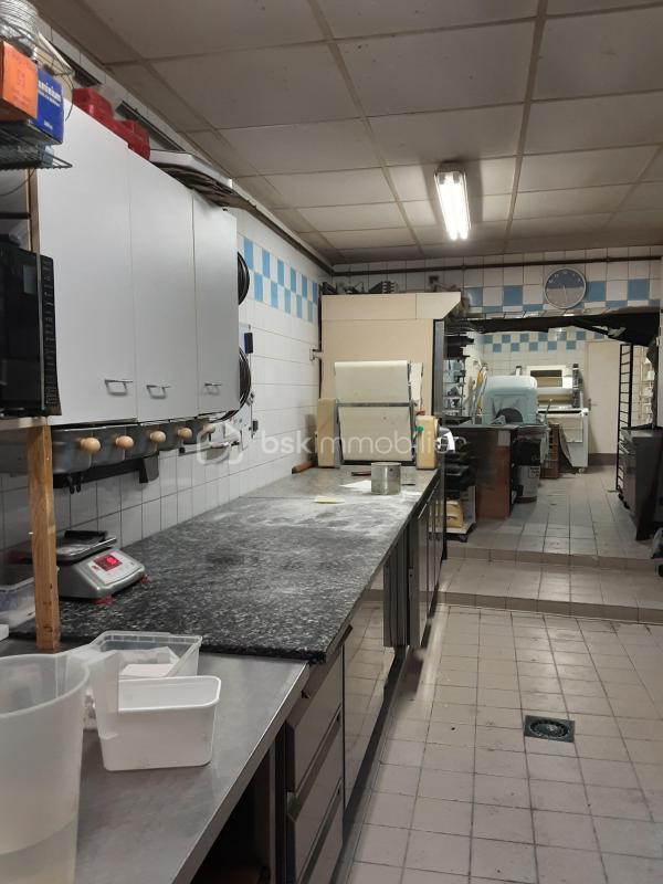 Bureau - 200 m² - 8 pièces