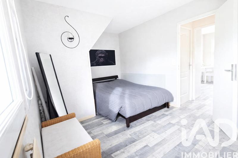 Maison - 93 m² - 5 pièces