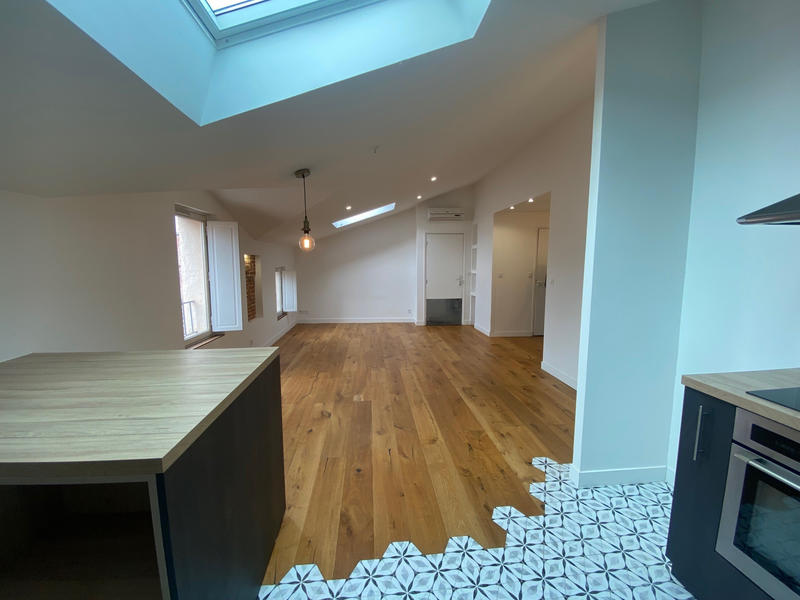 Appartement - 75 m² - 3 pièces