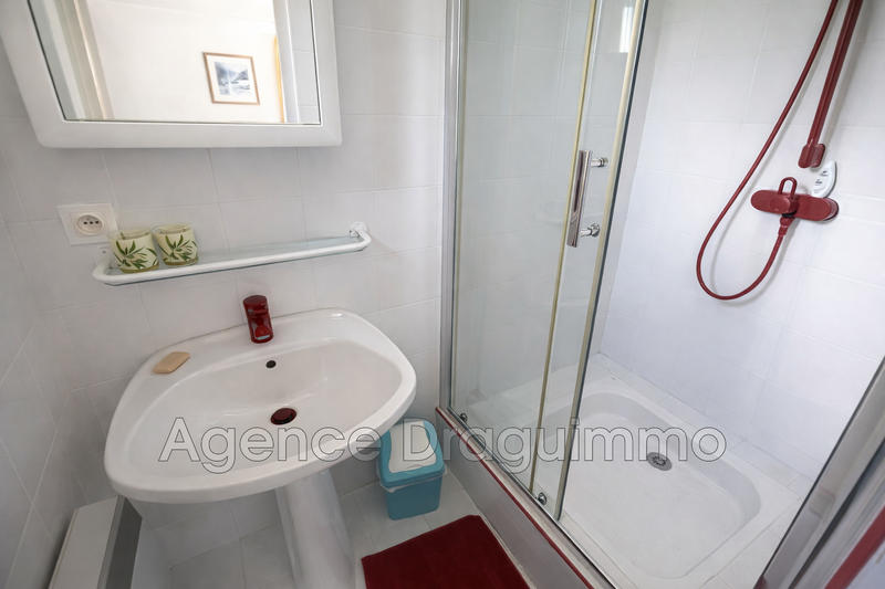 Maison - 218 m² - 6 pièces