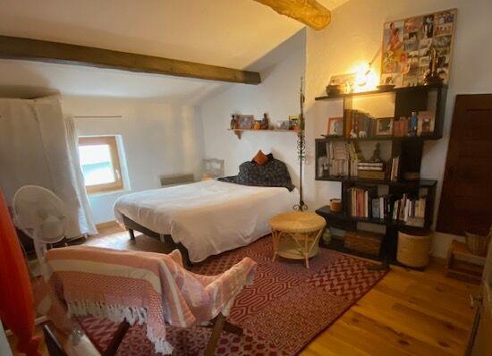 Maison - 104 m² - 4 pièces