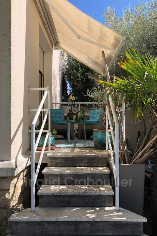 Villa - 250 m² - 9 pièces