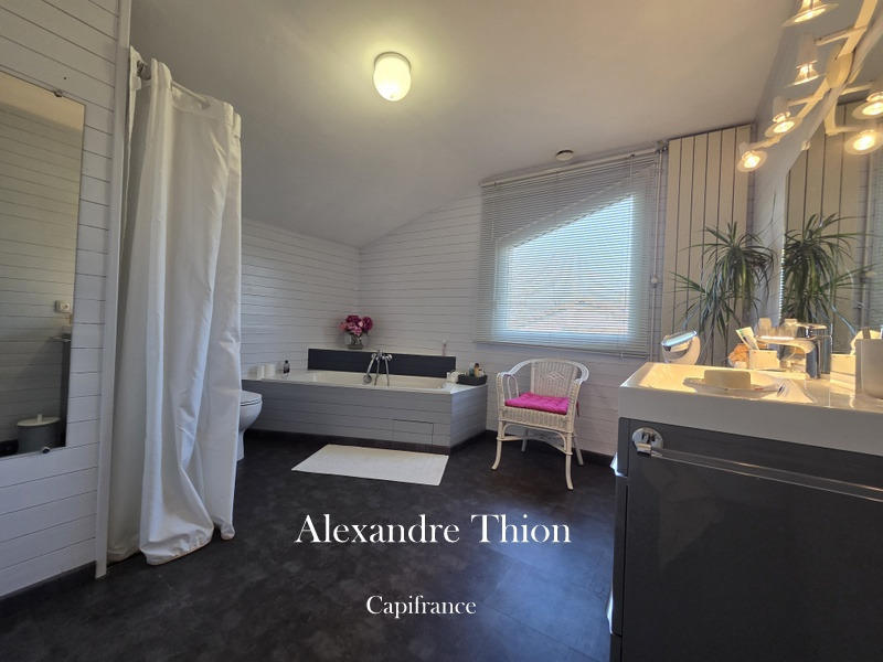 Maison - 156 m² - 5 pièces