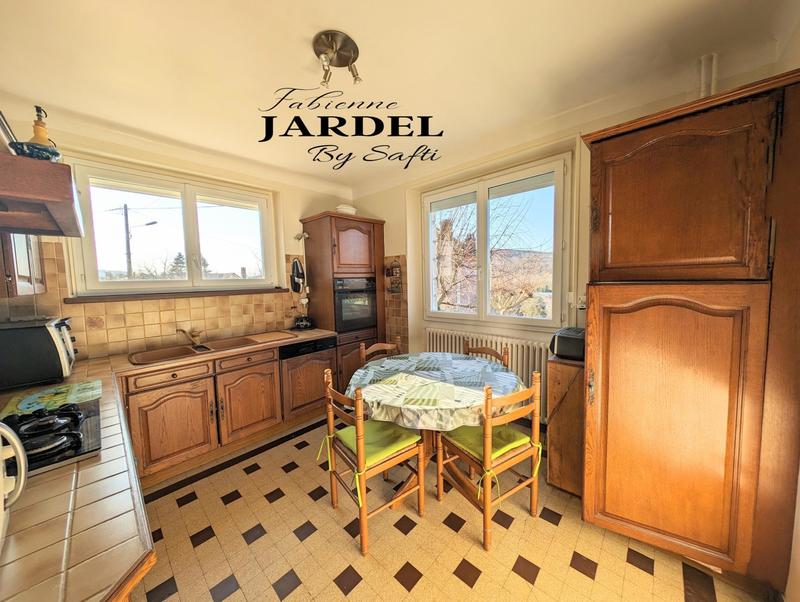 Maison - 162 m² - 6 pièces