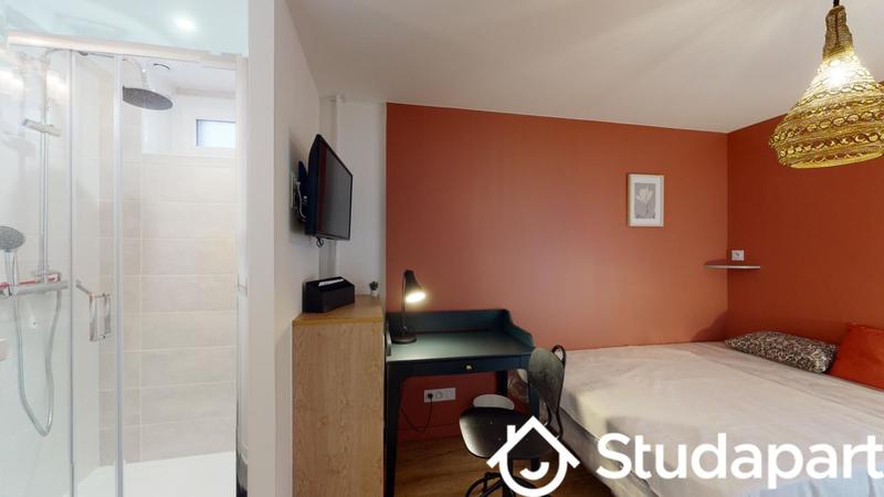 Chambre - 10 m² - 1 pièce