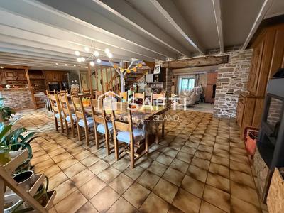 Maison - 172 m² - 7 pièces