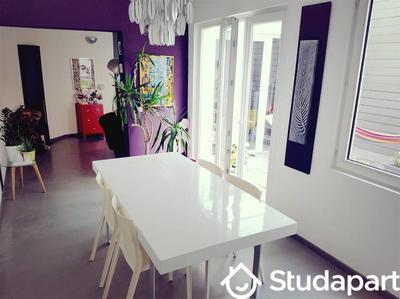 Chambre - 11 m² - 1 pièce