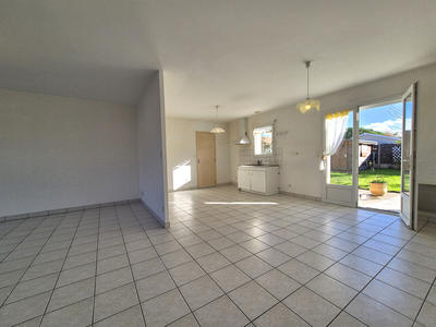 Maison - 73 m² - 3 pièces