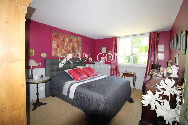 Maison - 290 m² - 9 pièces