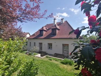 Maison - 157 m² - 5 pièces