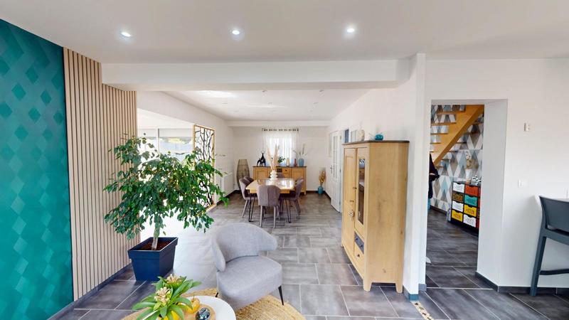 Pavillon - 180 m² - 8 pièces