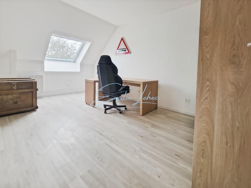 Maison - 180 m² - 8 pièces